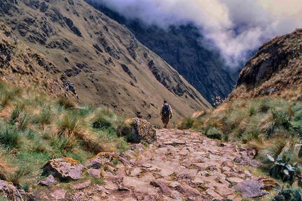 long trekking paths inca trail towards machu picchu